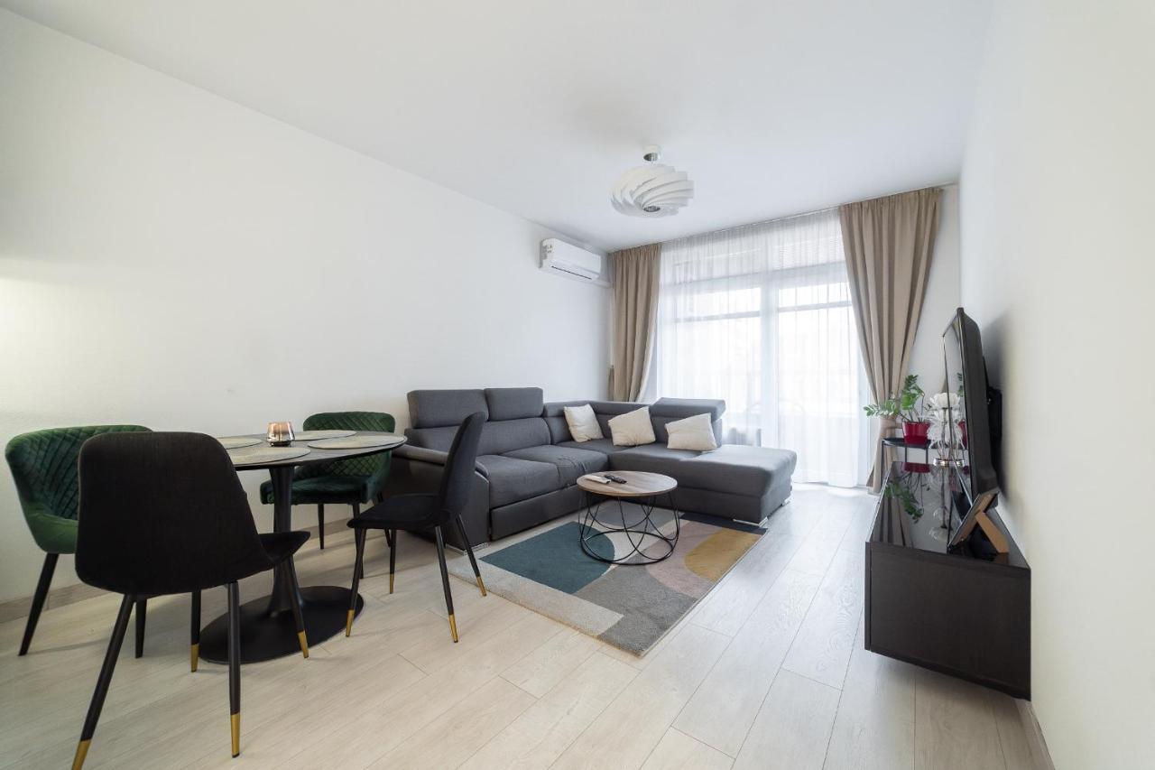 Ar Rezidencia Mlynska Basta Apartment Kosice Bagian luar foto