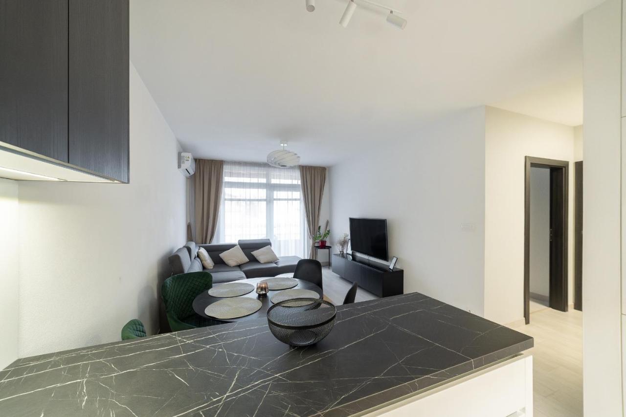 Ar Rezidencia Mlynska Basta Apartment Kosice Bagian luar foto