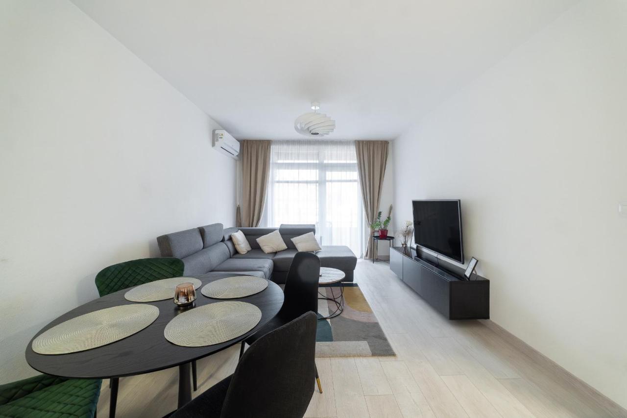 Ar Rezidencia Mlynska Basta Apartment Kosice Bagian luar foto